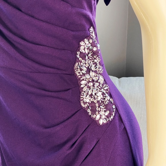 SLNY FASHIONS New York Off Shoulder Gown NWT - Picture 6 of 11